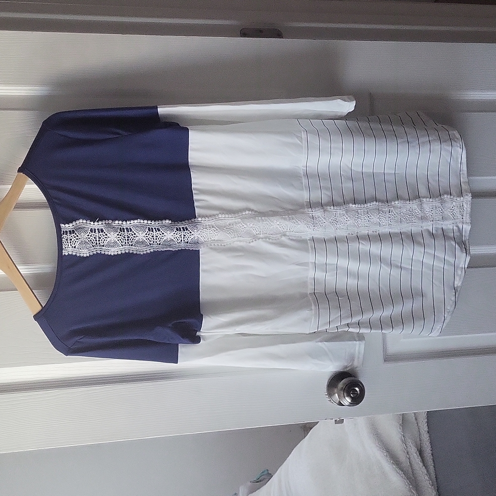 NWOT Color Block Tunic - Picture 2 of 2